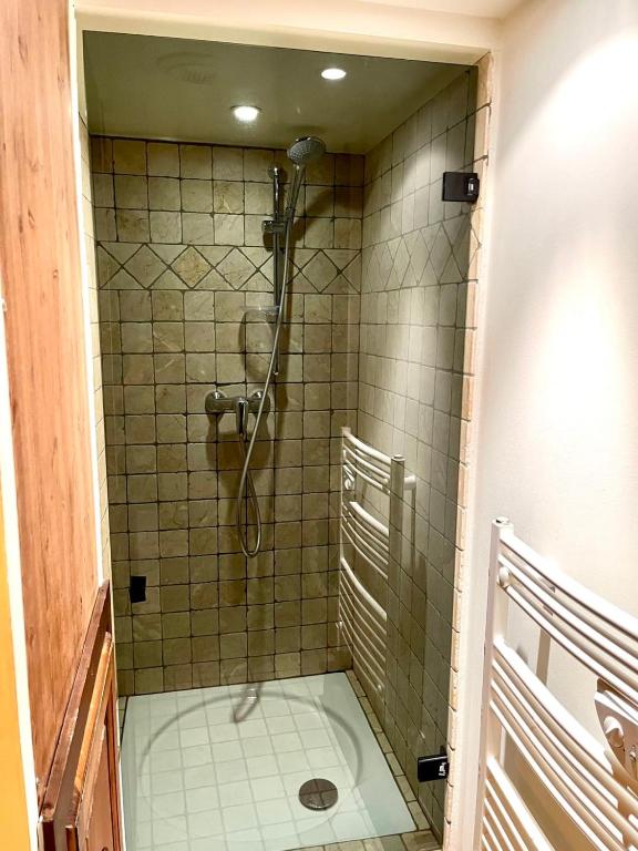 Chic And Cosy Apt With Balcony In Megeve appartement pied des pistes 10