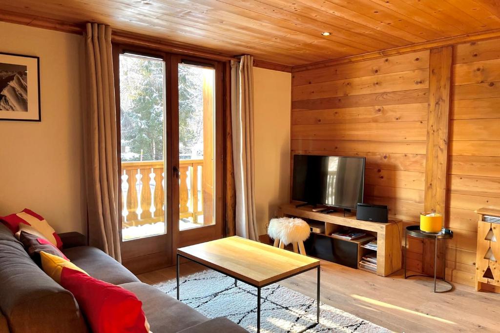 Chic And Cosy Apt With Balcony In Megeve appartement pied des pistes 2
