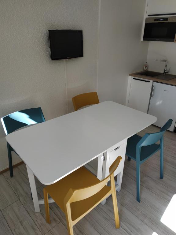 Cocon daltitude Studio avec vue sur les pistes appartement pied des pistes 12