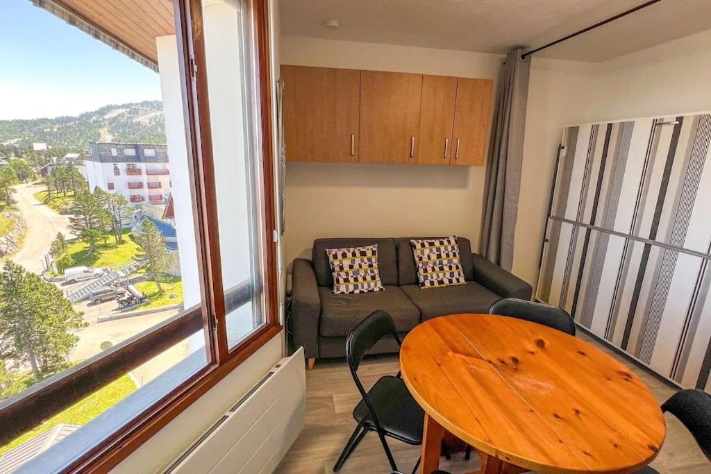 Cocon montagnard acces direct aux Pistes et GR10 appartement pied des pistes 3