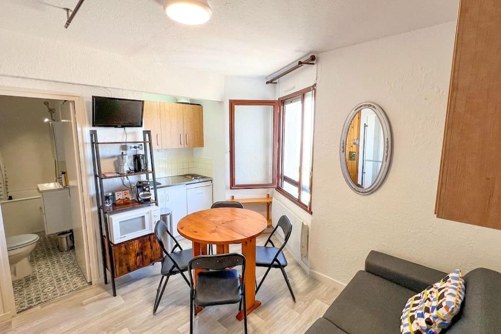 Cocon montagnard acces direct aux Pistes et GR10 appartement pied des pistes 7