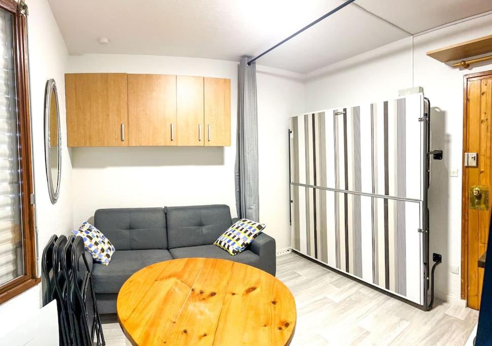 Cocon montagnard acces direct aux Pistes et GR10 appartement pied des pistes 8
