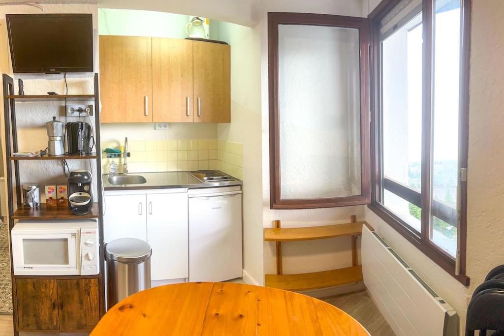 Cocon montagnard acces direct aux Pistes et GR10 appartement pied des pistes 9