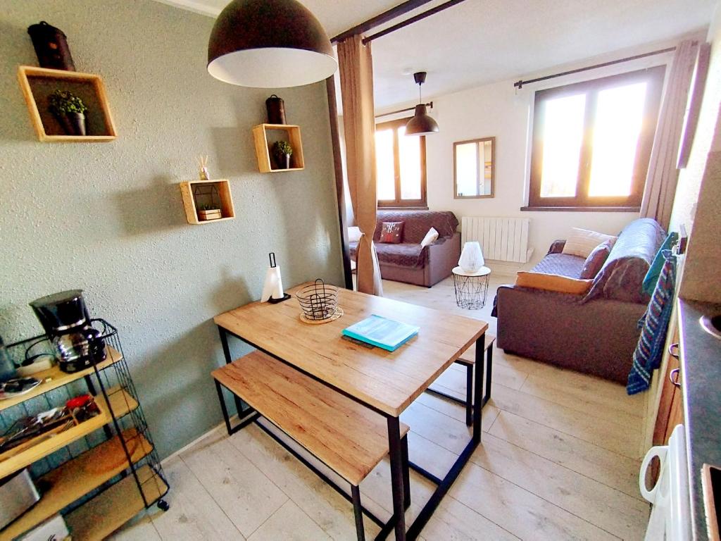 Coeur de station ESF Pied de pistes Baikonour appartement pied des pistes 2