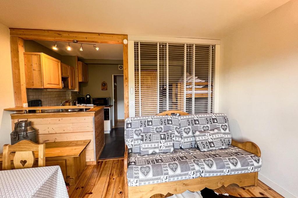 Comfortable studio with pool and view appartement pied des pistes 1
