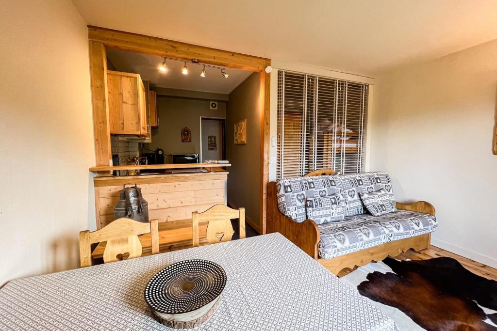 Comfortable studio with pool and view appartement pied des pistes 3