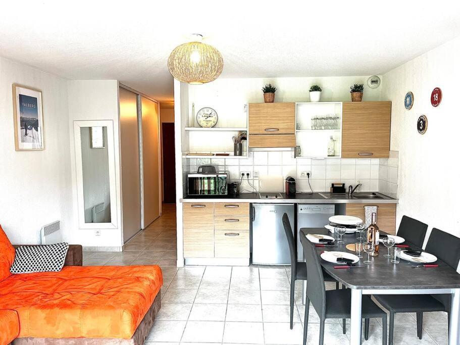 Confort Moderne a Valberg Terrasse avec Vue Panoramique 100 m des Pistes appartement pied des pistes 7
