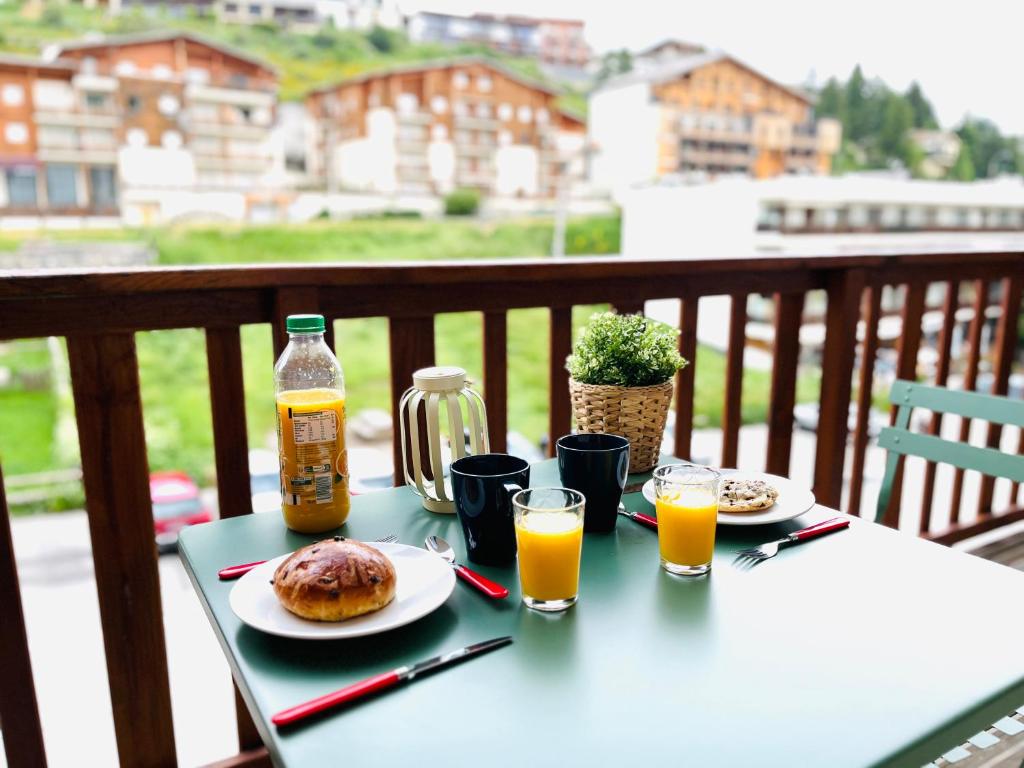 Confort Moderne a Valberg Terrasse avec Vue Panoramique 100 m des Pistes appartement pied des pistes