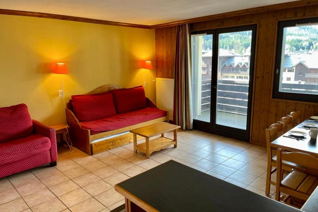 Confortable appt de 55 m avec BALCON VUE appartement pied des pistes 2