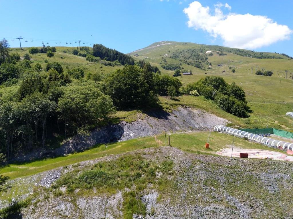 Corbier centre Vostok 32m2 balcon Sud vue pistes Classe Tourisme appartement pied des pistes 14