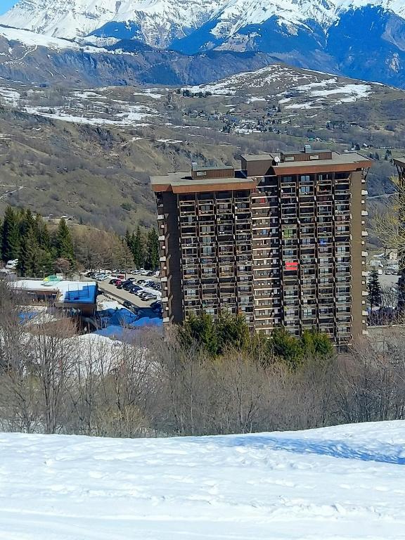 Corbier centre Vostok 32m2 balcon Sud vue pistes Classe Tourisme appartement pied des pistes 6