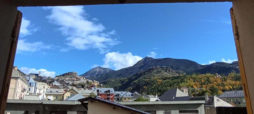Cosy 75 m2 near Vieux Briancon appartement pied des pistes