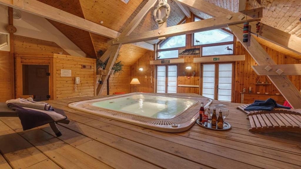 Cosy AppartHotel Panoramic Village La Grave hotel pied des pistes 17