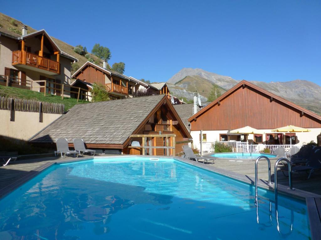 Cosy AppartHotel Panoramic Village La Grave hotel pied des pistes