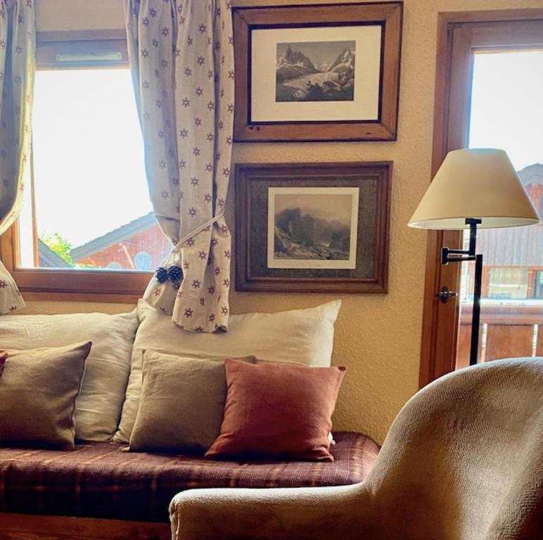 Cosy Apt For 4 In Courchevel appartement pied des pistes 1