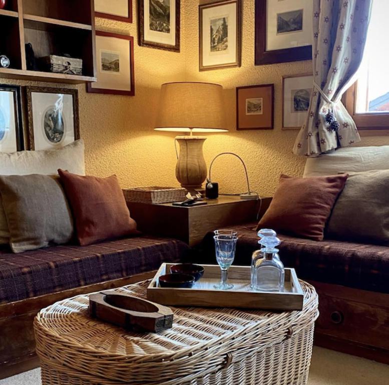 Cosy Apt For 4 In Courchevel appartement pied des pistes 2