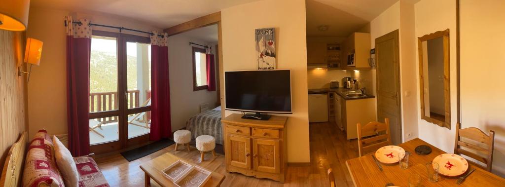 Cosy Montagne appartement pied des pistes 13