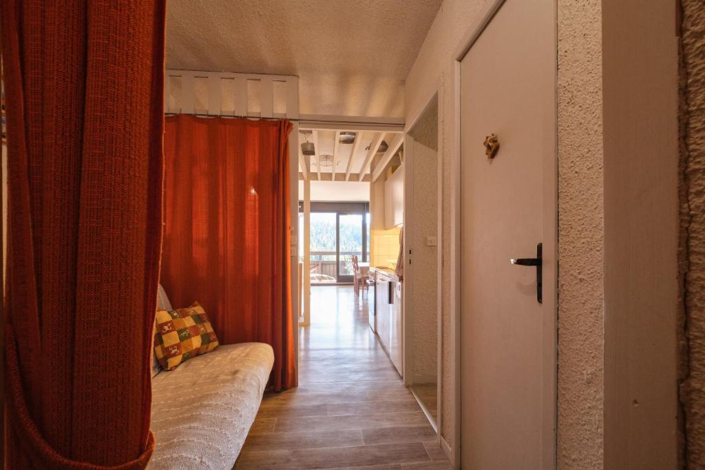 Cosy and nice view on mountains appartement pied des pistes 14