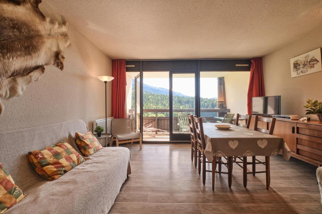 Cosy and nice view on mountains appartement pied des pistes 3