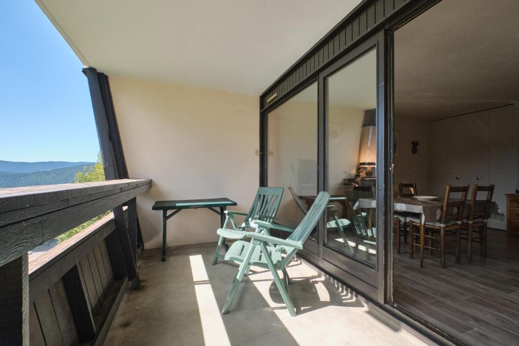 Cosy and nice view on mountains appartement pied des pistes 8