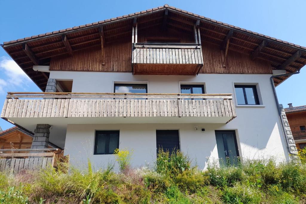 Cosy apartment in the village centre appartement pied des pistes 11