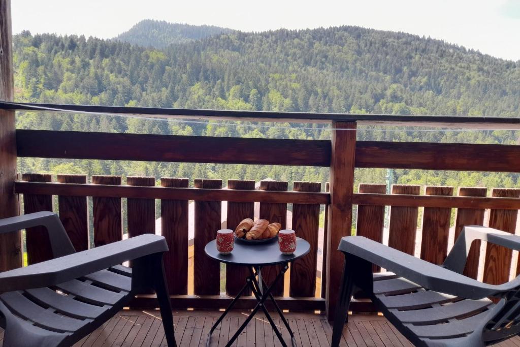 Cosy apartment in the village centre appartement pied des pistes 14
