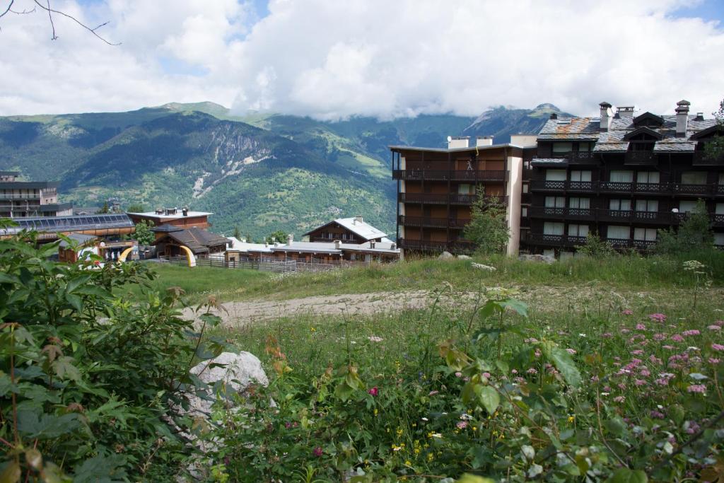 Courchevel 1550 – VERITABLE SKI AUX PIEDS – APPARTEMENT LES TOVETS T2 – 47m2 – 4P appartement pied des pistes 14
