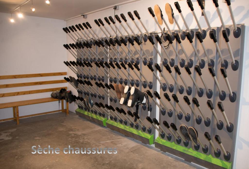 Courchevel 1550 – VERITABLE SKI AUX PIEDS – APPARTEMENT LES TOVETS T2 – 47m2 – 4P appartement pied des pistes 19