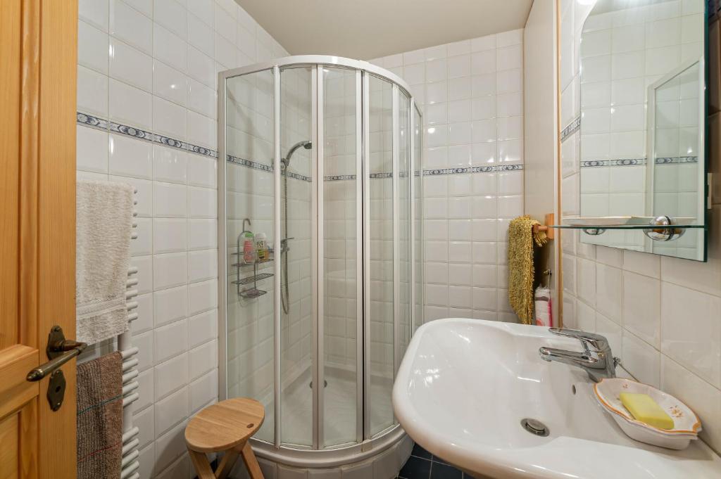 Courchevel 1550 – VERITABLE SKI AUX PIEDS – APPARTEMENT LES TOVETS T2 – 47m2 – 4P appartement pied des pistes 2