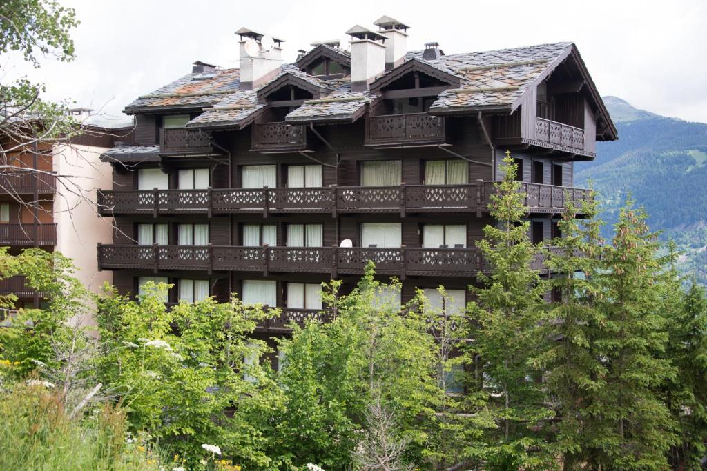 Courchevel 1550 – VERITABLE SKI AUX PIEDS – APPARTEMENT LES TOVETS T2 – 47m2 – 4P appartement pied des pistes 5