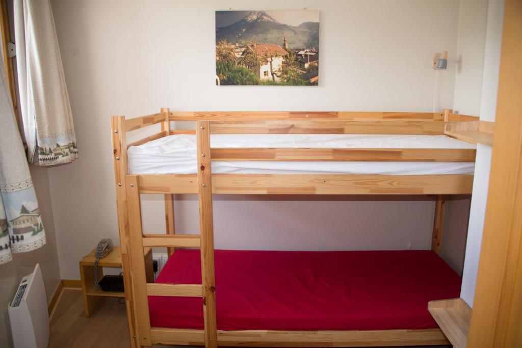 Courchevel 1550 – VERITABLE SKI AUX PIEDS – APPARTEMENT LES TOVETS T2 – 47m2 – 4P appartement pied des pistes 6