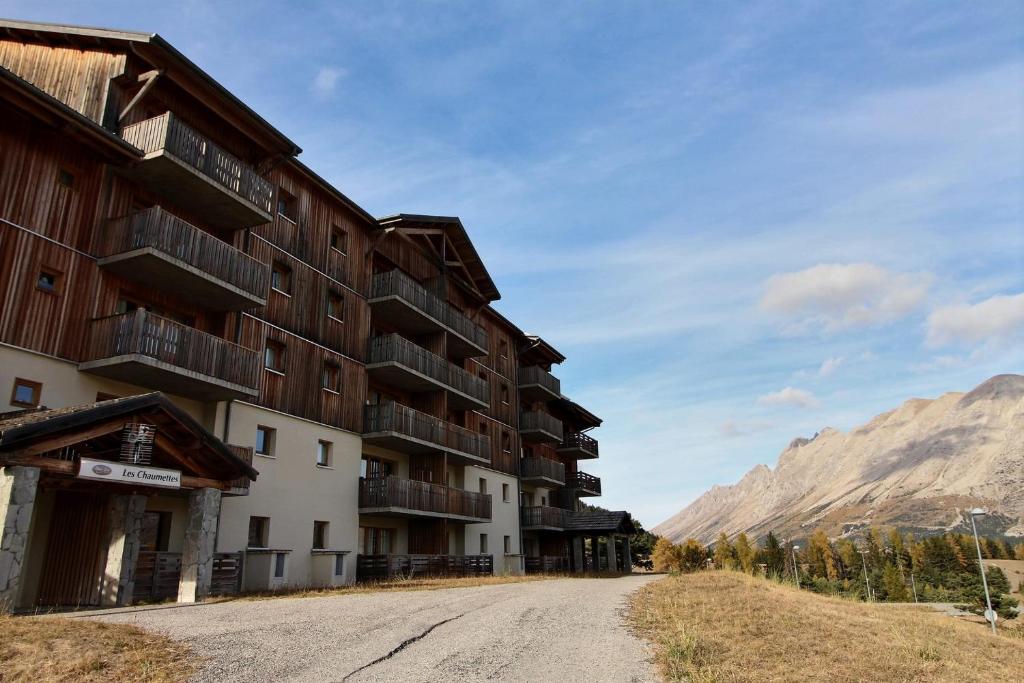Cozy 6 person apartment with balcony appartement pied des pistes 6