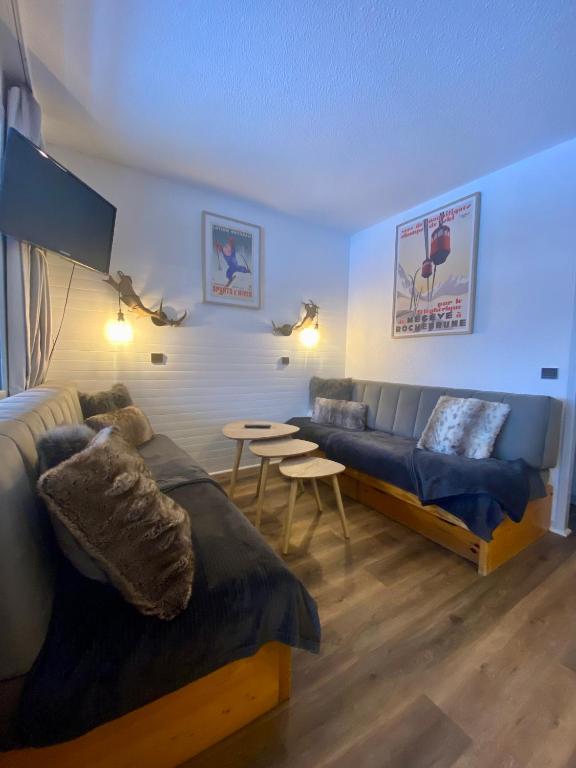 DUPLEX 6P A BELLE PLAGNE 2050 m SKIS AUX PIEDS EN PLEIN COEURS DE LA STATION RESIDENCE LE BERYL. appartement pied des pistes 14