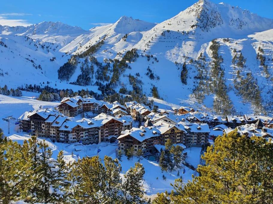 Duplex 170m2 avec terrasse vue domaine skiable ARCS2000 appartement pied des pistes 18