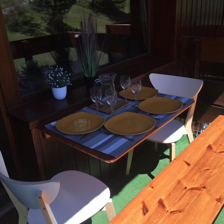 Duplex Apartment Right At The Ski Lift Tracks appartement pied des pistes 18