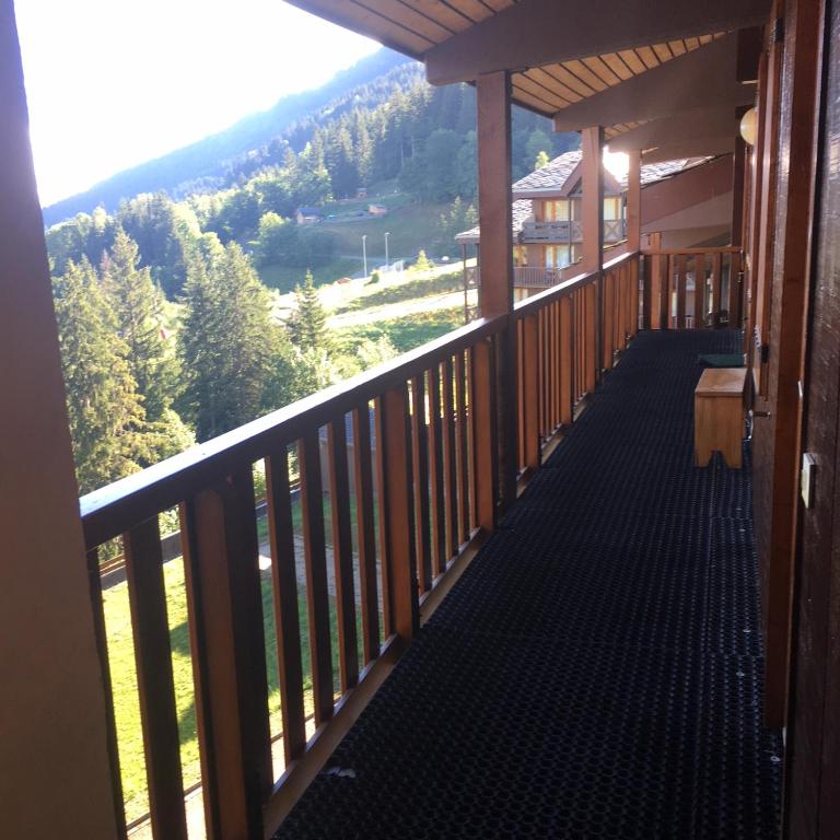Duplex Apartment Right At The Ski Lift Tracks appartement pied des pistes 19