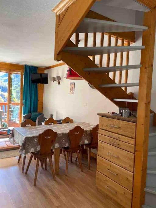 Duplex T3 ski aux pieds plein sud Piscine appartement pied des pistes 13