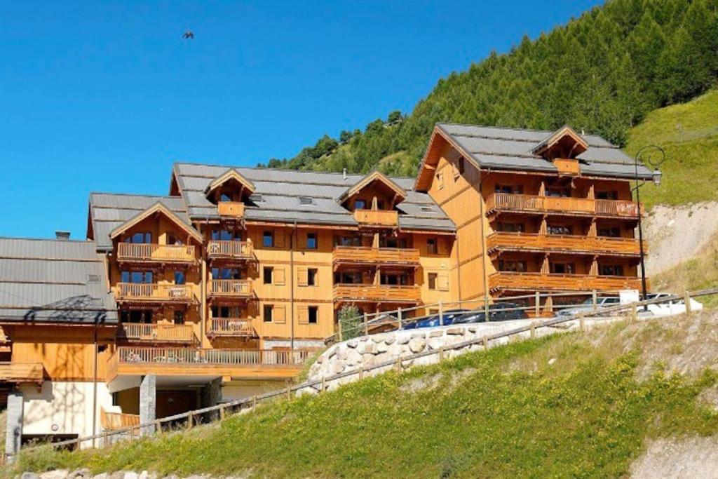 Duplex T3 ski aux pieds plein sud Piscine appartement pied des pistes 6