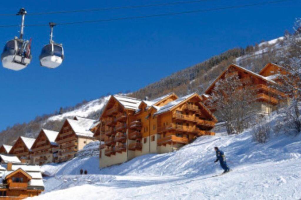 Duplex T3 ski aux pieds plein sud Piscine appartement pied des pistes