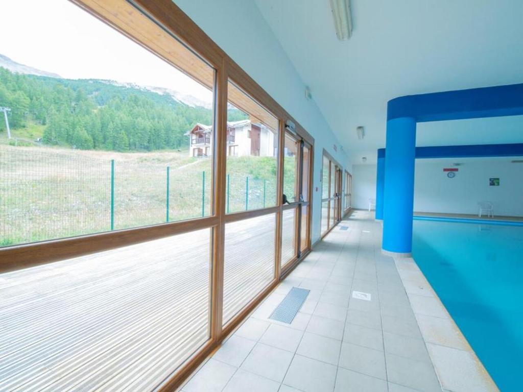 Duplex renove 3 CHAMBRES 8 PERS dernier etage appartement pied des pistes 17