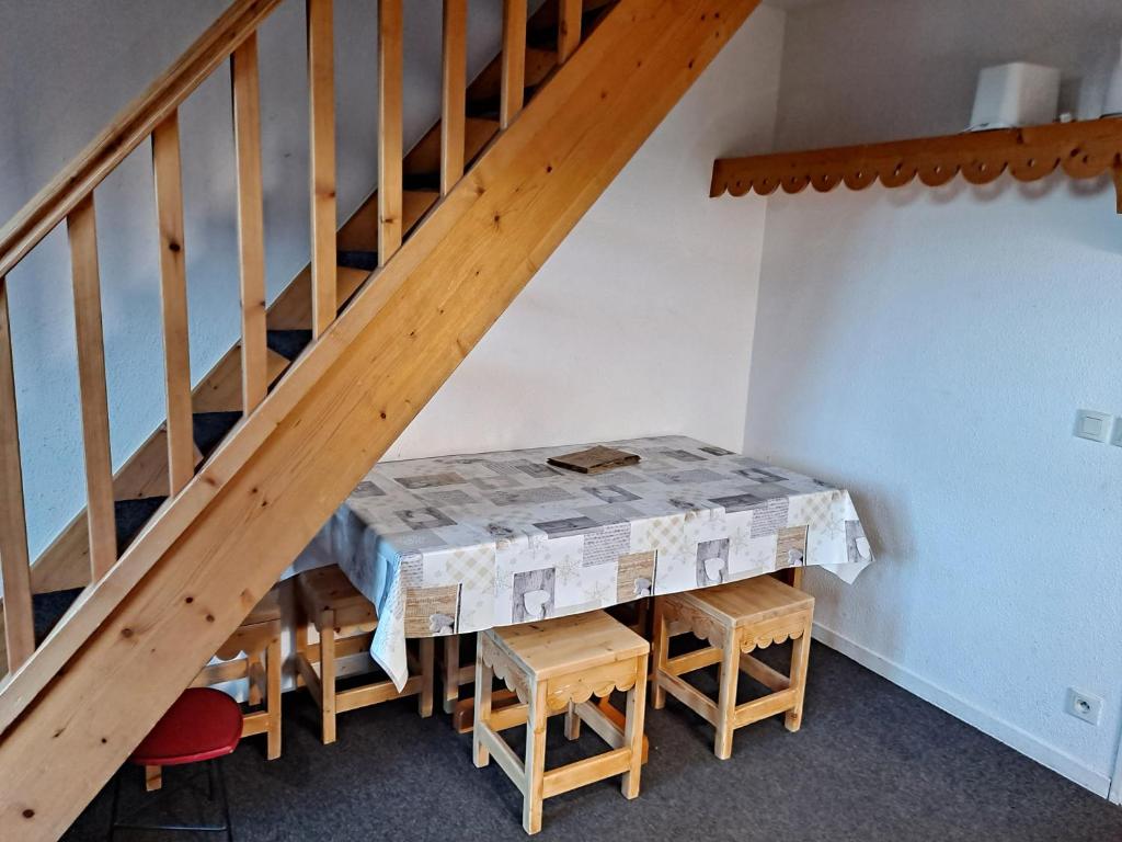 Duplex residence ALDEBARAN RISOUL 3 pieces 8 personnes appartement pied des pistes 10