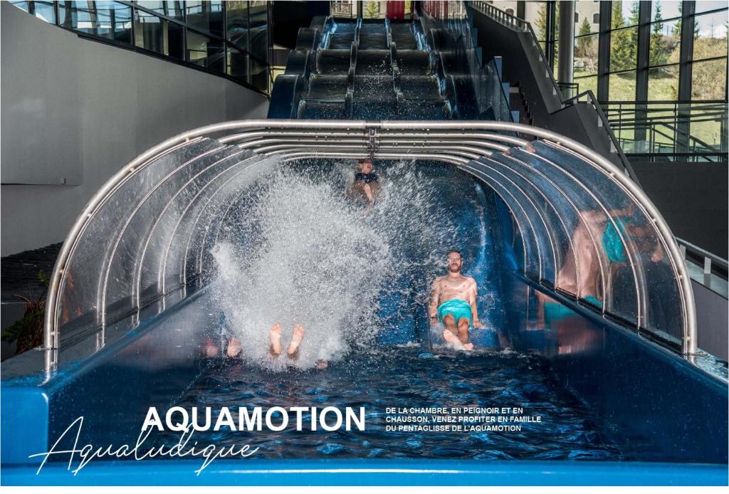 Ecrin Blanc Resort Courchevel Aquapark hotel pied des pistes 3