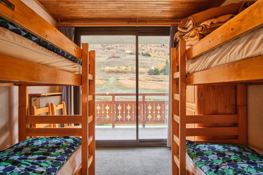 Eperon Les 2 Alpes appartement pied des pistes 1