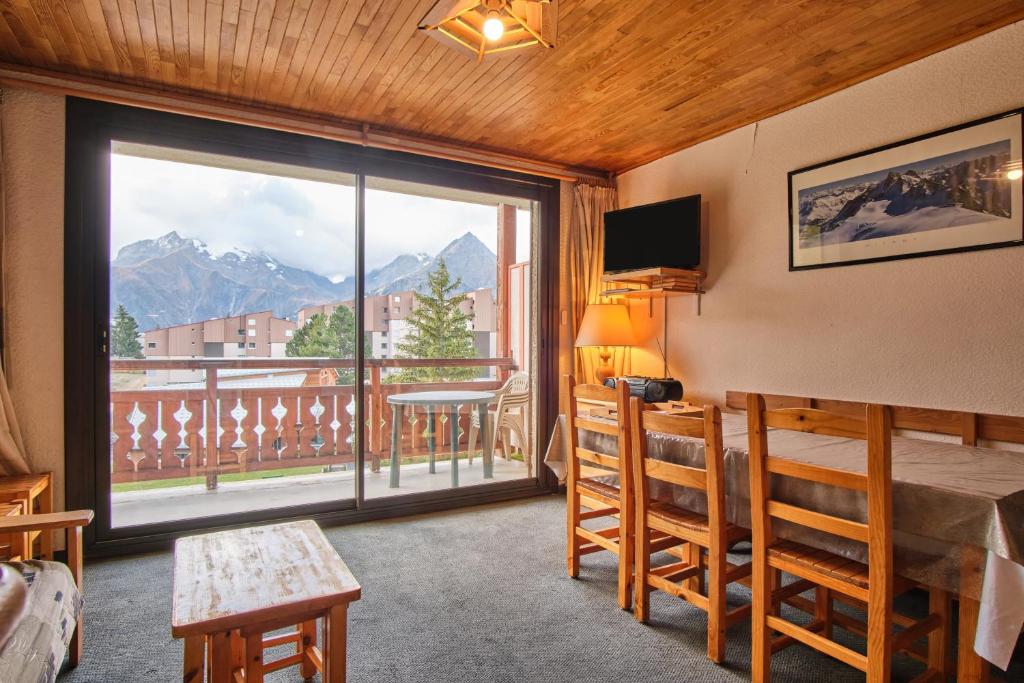 Eperon Les 2 Alpes appartement pied des pistes 12