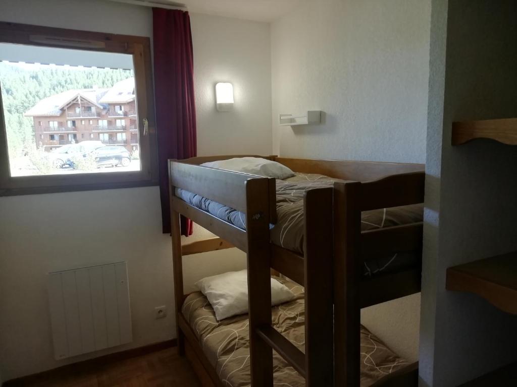 Espace et confort dans station familiale a 1800 m appartement pied des pistes 15