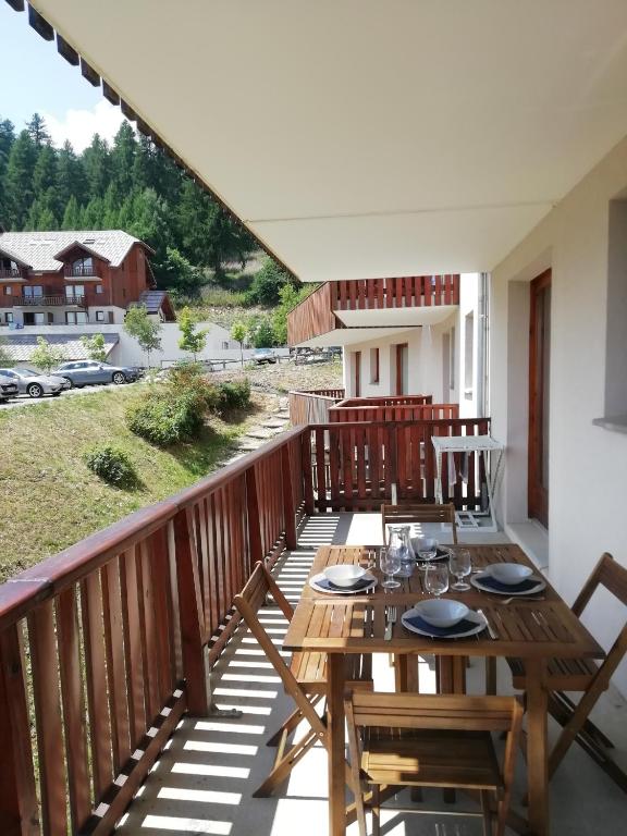 Espace et confort dans station familiale a 1800 m appartement pied des pistes 8