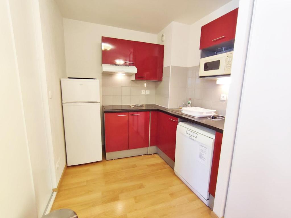 Evasion T3 centre Luchon wifi casier a skis ascenseur 6 personnes appartement pied des pistes 6