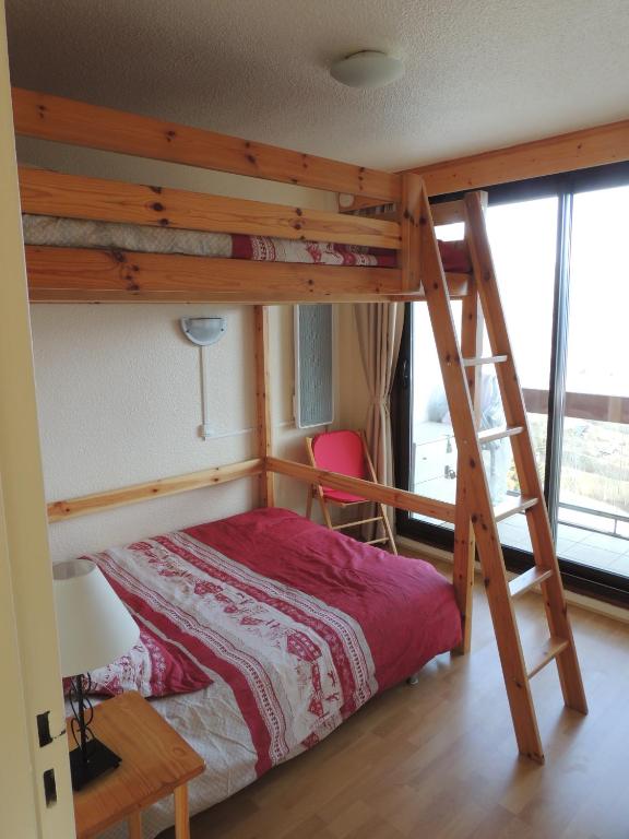 F2 Le Corbier aux pieds des pistes commerces et esf appartement pied des pistes 3