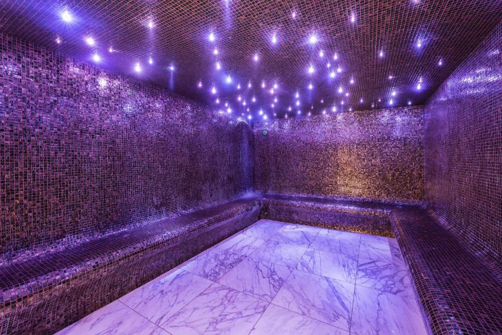 Fahrenheit Seven Courchevel hotel pied des pistes 4