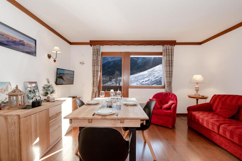 Family Apt With Superb View On The Mont Blanc appartement pied des pistes 1